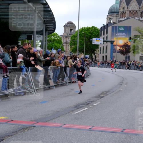 25.04.2026 - Das Zehntel Tim E. http://msf.ph/oto/9573550 25.04.2026 10:46:58 Ziel 5573, 6682 meine-sportfotos.de