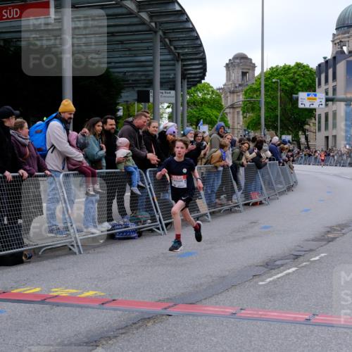 25.04.2026 - Das Zehntel Tim E. http://msf.ph/oto/9573555 25.04.2026 10:46:59 Ziel 5573 meine-sportfotos.de