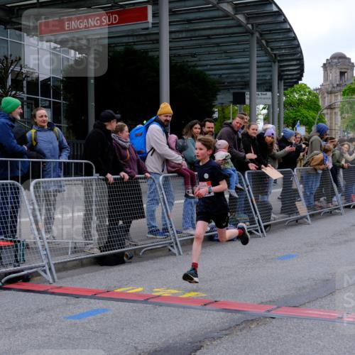 25.04.2026 - Das Zehntel Tim E. http://msf.ph/oto/9573559 25.04.2026 10:46:59 Ziel 5573 meine-sportfotos.de