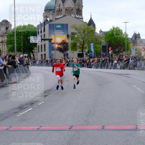 25.04.2026 - Das Zehntel Tim E. http://msf.ph/oto/9573560 25.04.2026 10:47:05 Ziel 5573, 6158, 7984 meine-sportfotos.de