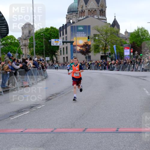 25.04.2026 - Das Zehntel Tim E. http://msf.ph/oto/9573579 25.04.2026 10:47:14 Ziel 7159, 7412, 7742, 7961 meine-sportfotos.de
