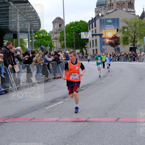 25.04.2026 - Das Zehntel Tim E. http://msf.ph/oto/9573583 25.04.2026 10:47:15 Ziel 7159, 7412, 7742, 7961 meine-sportfotos.de