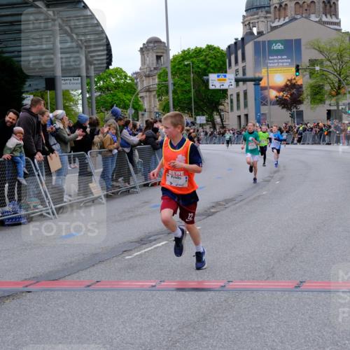 25.04.2026 - Das Zehntel Tim E. http://msf.ph/oto/9573584 25.04.2026 10:47:15 Ziel 7159, 7412, 7742, 7961 meine-sportfotos.de