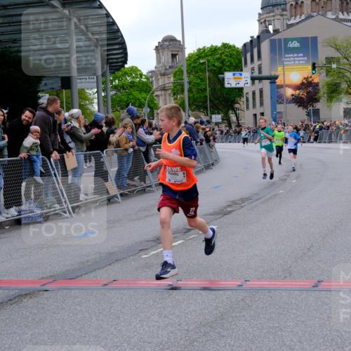 25.04.2026 - Das Zehntel Tim E. http://msf.ph/oto/9573585 25.04.2026 10:47:15 Ziel 7159, 7412, 7742, 7961 meine-sportfotos.de