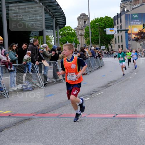25.04.2026 - Das Zehntel Tim E. http://msf.ph/oto/9573587 25.04.2026 10:47:15 Ziel 7159, 7412, 7742, 7961 meine-sportfotos.de