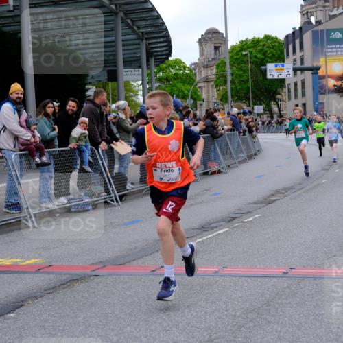 25.04.2026 - Das Zehntel Tim E. http://msf.ph/oto/9573588 25.04.2026 10:47:15 Ziel 7159, 7412, 7742, 7961 meine-sportfotos.de