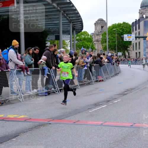 25.04.2026 - Das Zehntel Tim E. http://msf.ph/oto/9573610 25.04.2026 10:47:19 Ziel 7159, 7412, 7709, 7742, 7961 meine-sportfotos.de