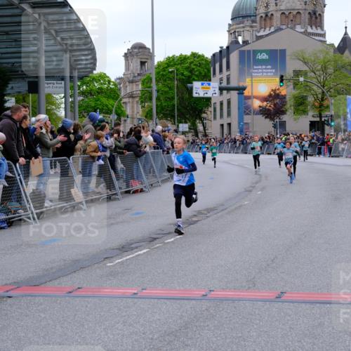 25.04.2026 - Das Zehntel Tim E. http://msf.ph/oto/9573618 25.04.2026 10:47:22 Ziel 6062, 6956, 7159, 7496, 7612, 7709, 7742, 7961 meine-sportfotos.de