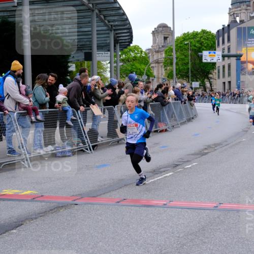 25.04.2026 - Das Zehntel Tim E. http://msf.ph/oto/9573621 25.04.2026 10:47:23 Ziel 6062, 6956, 7159, 7496, 7612, 7709, 7742, 7961 meine-sportfotos.de