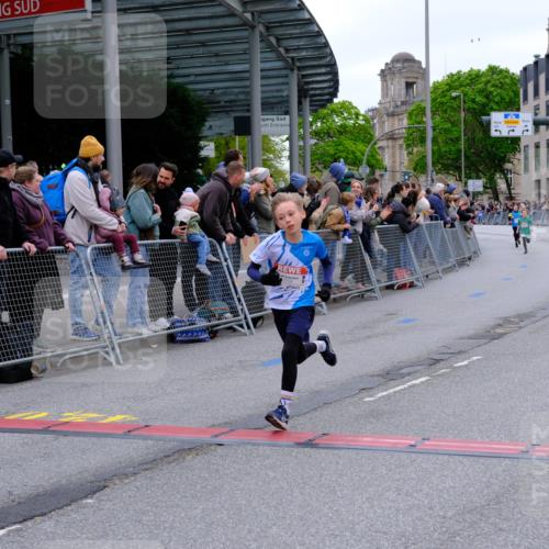 25.04.2026 - Das Zehntel Tim E. http://msf.ph/oto/9573623 25.04.2026 10:47:23 Ziel 6062, 6956, 7159, 7496, 7612, 7709, 7742, 7961 meine-sportfotos.de