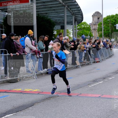 25.04.2026 - Das Zehntel Tim E. http://msf.ph/oto/9573625 25.04.2026 10:47:23 Ziel 6062, 6956, 7159, 7496, 7612, 7709, 7742, 7961 meine-sportfotos.de