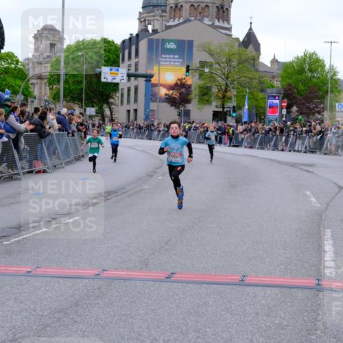 25.04.2026 - Das Zehntel Tim E. http://msf.ph/oto/9573642 25.04.2026 10:47:27 Ziel 6062, 6103, 6956, 7496, 7539, 7612, 7709, 7891 meine-sportfotos.de