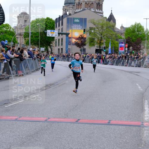 25.04.2026 - Das Zehntel Tim E. http://msf.ph/oto/9573643 25.04.2026 10:47:27 Ziel 6062, 6103, 6956, 7496, 7539, 7612, 7709, 7891 meine-sportfotos.de