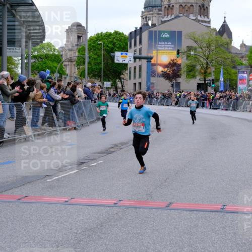 25.04.2026 - Das Zehntel Tim E. http://msf.ph/oto/9573647 25.04.2026 10:47:27 Ziel 6062, 6103, 6956, 7496, 7539, 7612, 7709, 7891 meine-sportfotos.de