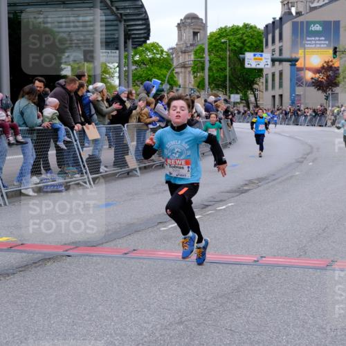 25.04.2026 - Das Zehntel Tim E. http://msf.ph/oto/9573649 25.04.2026 10:47:28 Ziel 6062, 6103, 6956, 7496, 7539, 7612, 7709, 7891 meine-sportfotos.de