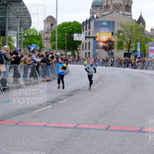 25.04.2026 - Das Zehntel Tim E. http://msf.ph/oto/9573658 25.04.2026 10:47:30 Ziel 6062, 6103, 6956, 7496, 7539, 7612, 7891 meine-sportfotos.de