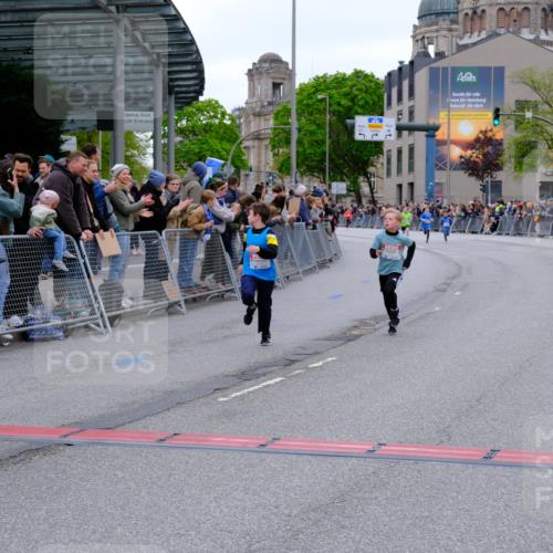 25.04.2026 - Das Zehntel Tim E. http://msf.ph/oto/9573663 25.04.2026 10:47:30 Ziel 6062, 6103, 6956, 7496, 7539, 7612, 7891 meine-sportfotos.de