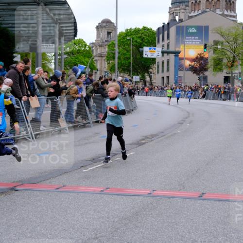 25.04.2026 - Das Zehntel Tim E. http://msf.ph/oto/9573666 25.04.2026 10:47:31 Ziel 6062, 6103, 6956, 7496, 7539, 7612, 7891 meine-sportfotos.de