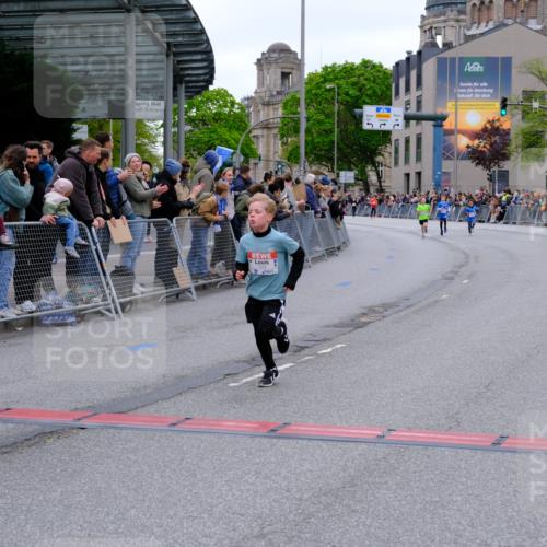 25.04.2026 - Das Zehntel Tim E. http://msf.ph/oto/9573668 25.04.2026 10:47:32 Ziel 6062, 6103, 6956, 7496, 7539, 7612, 7891 meine-sportfotos.de