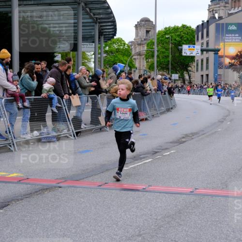 25.04.2026 - Das Zehntel Tim E. http://msf.ph/oto/9573670 25.04.2026 10:47:32 Ziel 6062, 6103, 6956, 7496, 7539, 7612, 7891 meine-sportfotos.de