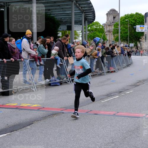25.04.2026 - Das Zehntel Tim E. http://msf.ph/oto/9573673 25.04.2026 10:47:32 Ziel 6062, 6103, 6956, 7496, 7539, 7612, 7891 meine-sportfotos.de