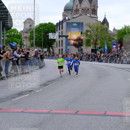 25.04.2026 - Das Zehntel Tim E. http://msf.ph/oto/9573678 25.04.2026 10:47:37 Ziel 5295, 6103, 6324, 6329, 7539 meine-sportfotos.de