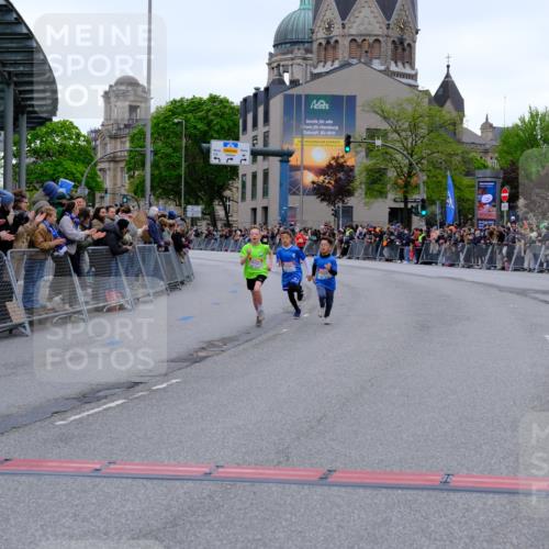 25.04.2026 - Das Zehntel Tim E. http://msf.ph/oto/9573679 25.04.2026 10:47:37 Ziel 5295, 6103, 6324, 6329, 7539 meine-sportfotos.de