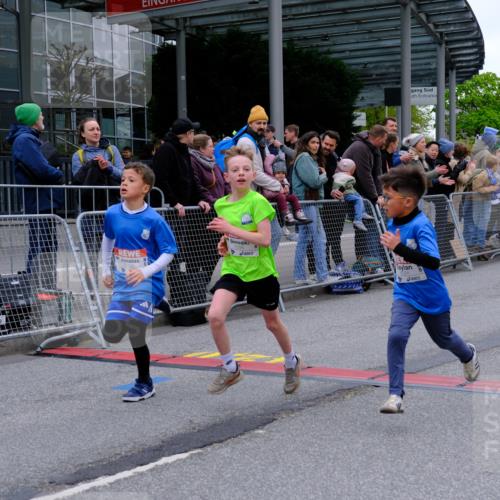 25.04.2026 - Das Zehntel Tim E. http://msf.ph/oto/9573696 25.04.2026 10:47:40 Ziel 5295, 6324, 6329 meine-sportfotos.de