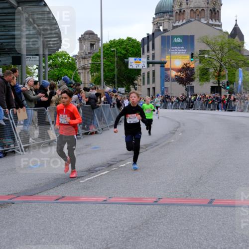 25.04.2026 - Das Zehntel Tim E. http://msf.ph/oto/9573702 25.04.2026 10:47:48 Ziel 5508, 6225, 7122 meine-sportfotos.de