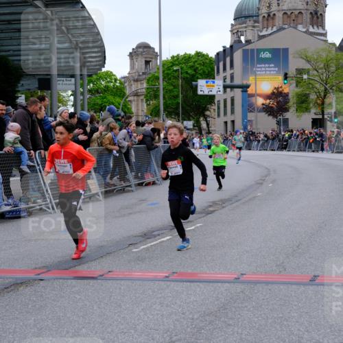 25.04.2026 - Das Zehntel Tim E. http://msf.ph/oto/9573705 25.04.2026 10:47:49 Ziel 5508, 6092, 6225, 7122 meine-sportfotos.de
