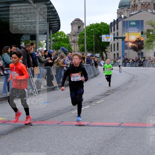 25.04.2026 - Das Zehntel Tim E. http://msf.ph/oto/9573708 25.04.2026 10:47:49 Ziel 5508, 6092, 6225, 7122 meine-sportfotos.de