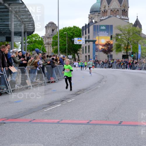 25.04.2026 - Das Zehntel Tim E. http://msf.ph/oto/9573710 25.04.2026 10:47:50 Ziel 5508, 6092, 6225, 7122 meine-sportfotos.de