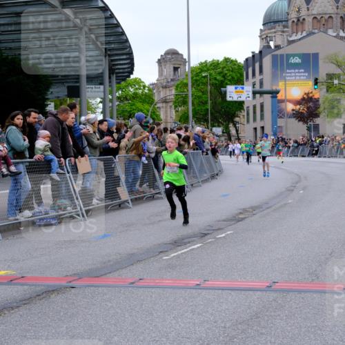 25.04.2026 - Das Zehntel Tim E. http://msf.ph/oto/9573716 25.04.2026 10:47:50 Ziel 5508, 6092, 6225, 7122 meine-sportfotos.de