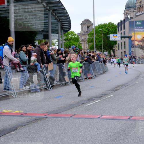 25.04.2026 - Das Zehntel Tim E. http://msf.ph/oto/9573719 25.04.2026 10:47:51 Ziel 5508, 6092, 6225, 7122 meine-sportfotos.de