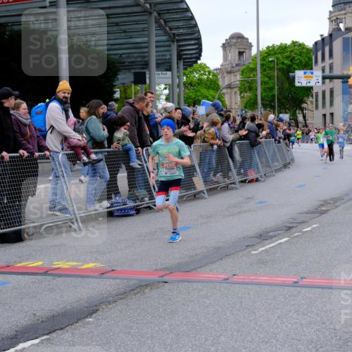 25.04.2026 - Das Zehntel Tim E. http://msf.ph/oto/9573726 25.04.2026 10:47:54 Ziel 5508, 6092, 6225, 6540, 7122, 8056, 8074 meine-sportfotos.de
