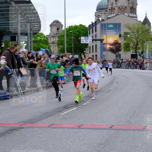 25.04.2026 - Das Zehntel Tim E. http://msf.ph/oto/9573738 25.04.2026 10:47:59 Ziel 5293, 5309, 6092, 6317, 6540, 8056, 8074 meine-sportfotos.de
