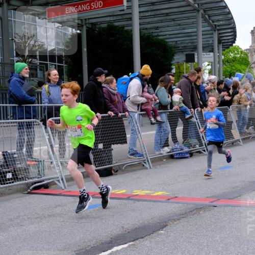 25.04.2026 - Das Zehntel Tim E. http://msf.ph/oto/9573752 25.04.2026 10:48:01 Ziel 5103, 5293, 5309, 5921, 6092, 6317, 6540, 8056, 8062, 8074 meine-sportfotos.de