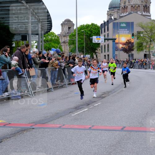 25.04.2026 - Das Zehntel Tim E. http://msf.ph/oto/9573765 25.04.2026 10:48:05 Ziel 5103, 5293, 5309, 5921, 6317, 6323, 6540, 6971, 7239, 8052, 8056, 8062, 8074 meine-sportfotos.de