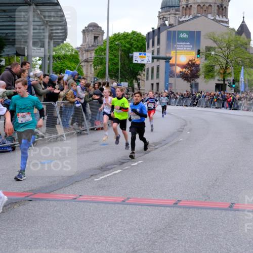 25.04.2026 - Das Zehntel Tim E. http://msf.ph/oto/9573776 25.04.2026 10:48:07 Ziel 5103, 5293, 5309, 5921, 6317, 6323, 6971, 7239, 7549, 7624, 8052, 8062 meine-sportfotos.de