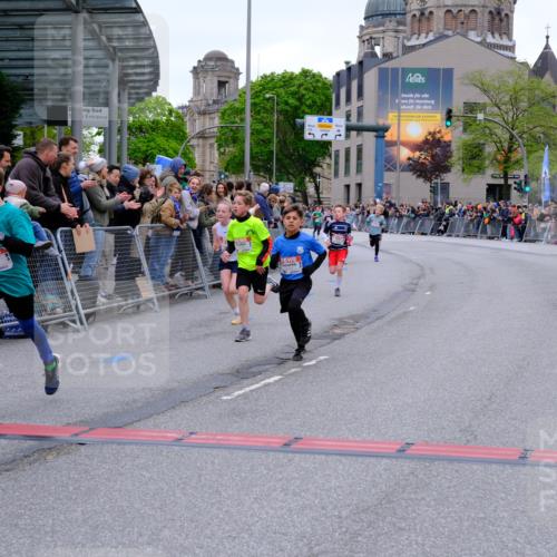 25.04.2026 - Das Zehntel Tim E. http://msf.ph/oto/9573778 25.04.2026 10:48:07 Ziel 5103, 5293, 5309, 5921, 6317, 6323, 6971, 7239, 7549, 7624, 8052, 8062 meine-sportfotos.de