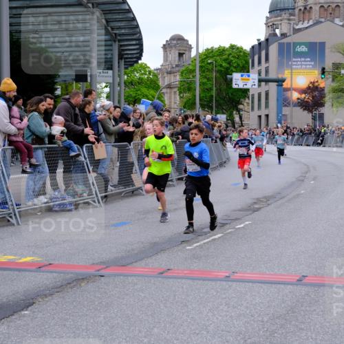 25.04.2026 - Das Zehntel Tim E. http://msf.ph/oto/9573782 25.04.2026 10:48:07 Ziel 5103, 5293, 5309, 5921, 6317, 6323, 6971, 7239, 7549, 7624, 8052, 8062 meine-sportfotos.de