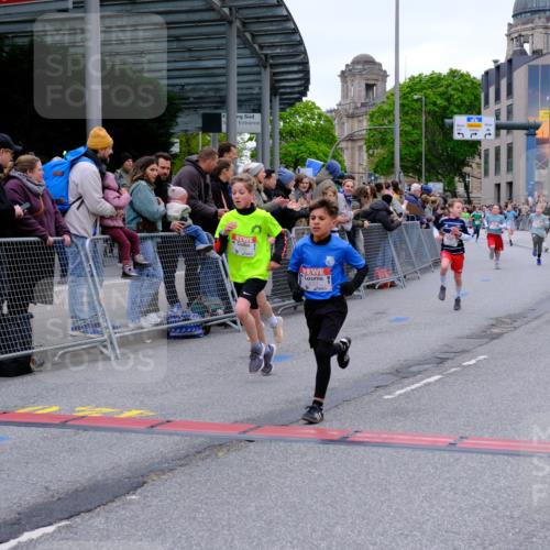 25.04.2026 - Das Zehntel Tim E. http://msf.ph/oto/9573786 25.04.2026 10:48:08 Ziel 5103, 5454, 5921, 6317, 6323, 6971, 7239, 7549, 7624, 8052, 8062 meine-sportfotos.de