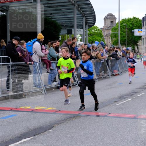 25.04.2026 - Das Zehntel Tim E. http://msf.ph/oto/9573788 25.04.2026 10:48:08 Ziel 5103, 5454, 5921, 6317, 6323, 6971, 7239, 7549, 7624, 8052, 8062 meine-sportfotos.de