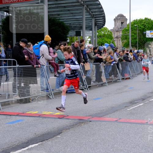 25.04.2026 - Das Zehntel Tim E. http://msf.ph/oto/9573800 25.04.2026 10:48:10 Ziel 5103, 5454, 5502, 5921, 6323, 6971, 7239, 7549, 7624, 8052, 8062 meine-sportfotos.de