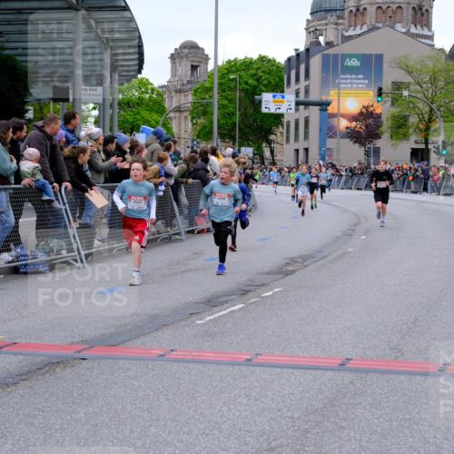 25.04.2026 - Das Zehntel Tim E. http://msf.ph/oto/9573806 25.04.2026 10:48:12 Ziel 5103, 5454, 5502, 5921, 6323, 6685, 6889, 6971, 7239, 7549, 7624, 8052, 8062 meine-sportfotos.de