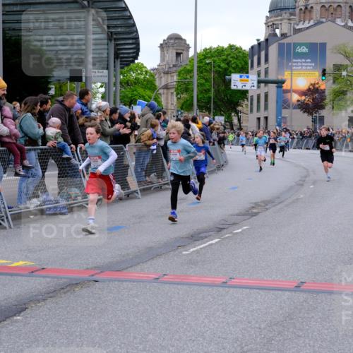 25.04.2026 - Das Zehntel Tim E. http://msf.ph/oto/9573809 25.04.2026 10:48:12 Ziel 5103, 5454, 5502, 5921, 6323, 6685, 6889, 6971, 7239, 7549, 7624, 8052, 8062 meine-sportfotos.de