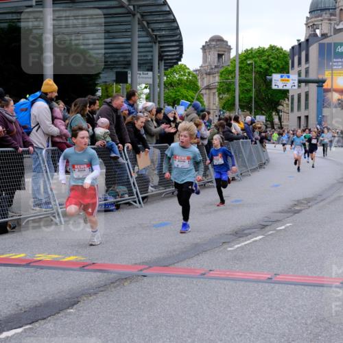 25.04.2026 - Das Zehntel Tim E. http://msf.ph/oto/9573813 25.04.2026 10:48:12 Ziel 5103, 5454, 5502, 5921, 6323, 6685, 6889, 6971, 7239, 7549, 7624, 8052, 8062 meine-sportfotos.de