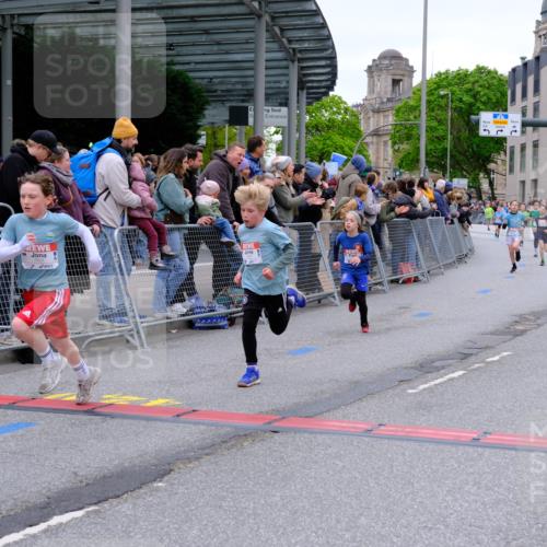 25.04.2026 - Das Zehntel Tim E. http://msf.ph/oto/9573814 25.04.2026 10:48:13 Ziel 5454, 5502, 5905, 5921, 6323, 6685, 6889, 6971, 7239, 7549, 7588, 7624, 8052 meine-sportfotos.de