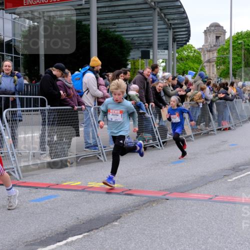 25.04.2026 - Das Zehntel Tim E. http://msf.ph/oto/9573817 25.04.2026 10:48:13 Ziel 5454, 5502, 5905, 5921, 6323, 6685, 6889, 6971, 7239, 7549, 7588, 7624, 8052 meine-sportfotos.de