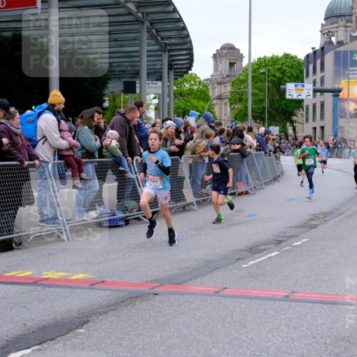 25.04.2026 - Das Zehntel Tim E. http://msf.ph/oto/9573834 25.04.2026 10:48:16 Ziel 5454, 5502, 5905, 6685, 6889, 6906, 7315, 7549, 7588, 7604, 7624, 8052 meine-sportfotos.de
